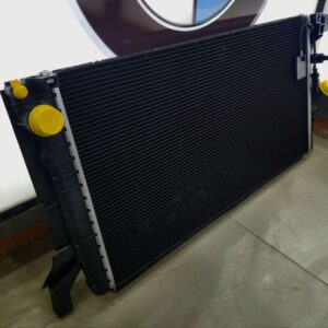 Радиатор системы охлаждения двигателя для BMW 17117617640